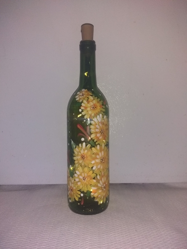 A Mums the Word Wine Bottle with Fairy Lights paint nite project by Yaymaker