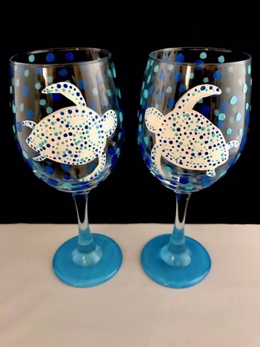 A Sea Turtle Wine Glasses II paint nite project by Yaymaker