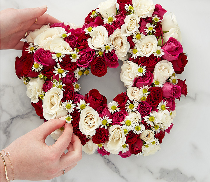 A Floral Heart Wreath experience project by Yaymaker