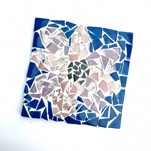 A Make a Mosaic Trivet  Customizable v1 experience project by Yaymaker