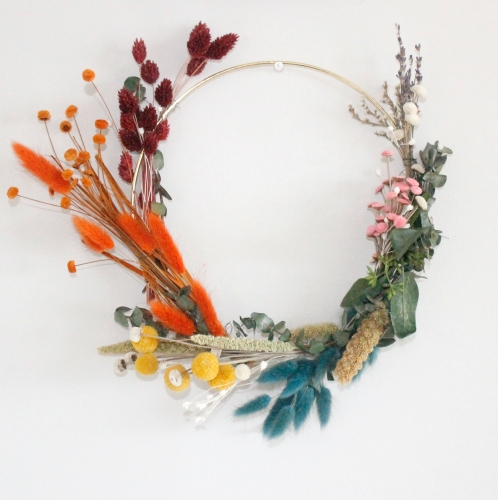 A Rainbow Dried Floral Hoop Wreath II experience project by Yaymaker