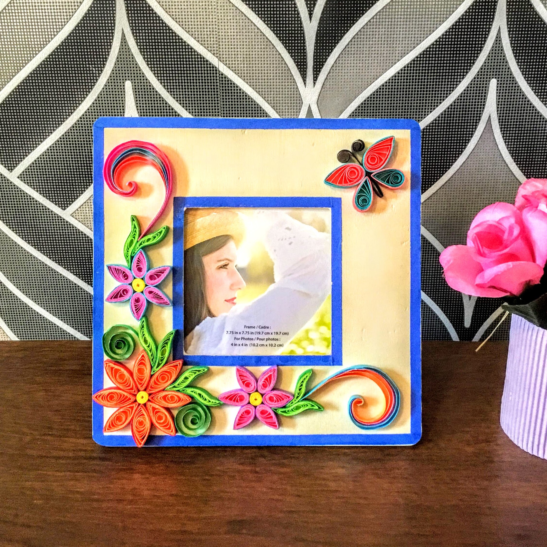 A Paper Quilling  Picture frame experience project by Yaymaker