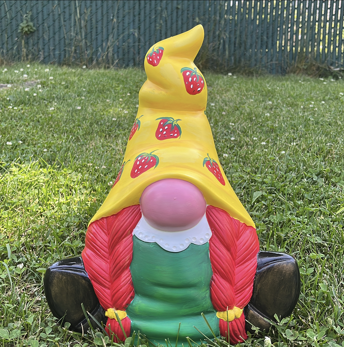 A 12 ceramic Customizable  female gnome  experience project by Yaymaker