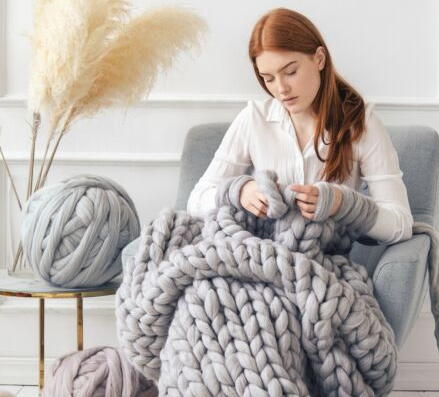 A Hand Knitted Chunky Blanket experience project by Yaymaker