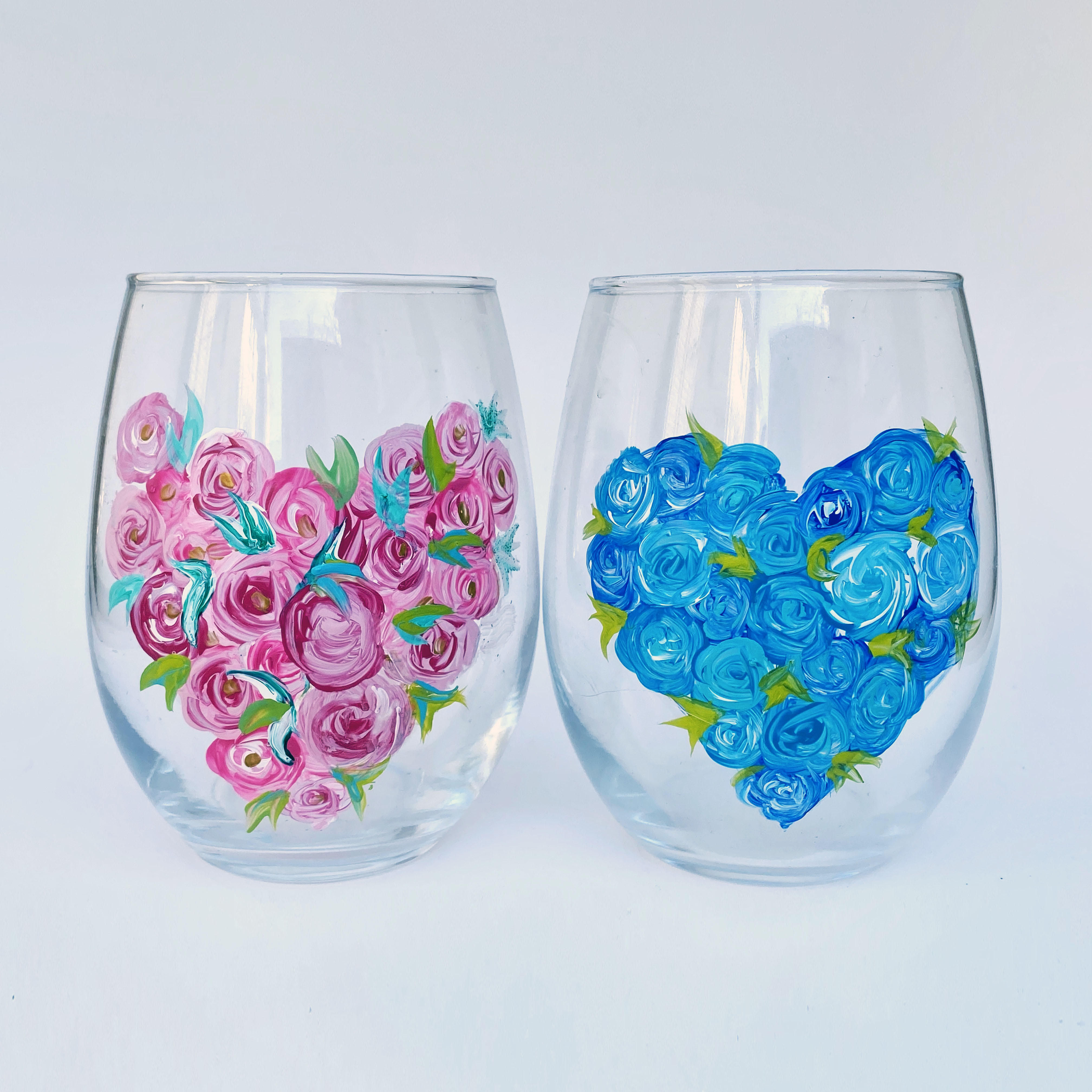 A Floral Hearts Stemless Wine Glasses experience project by Yaymaker