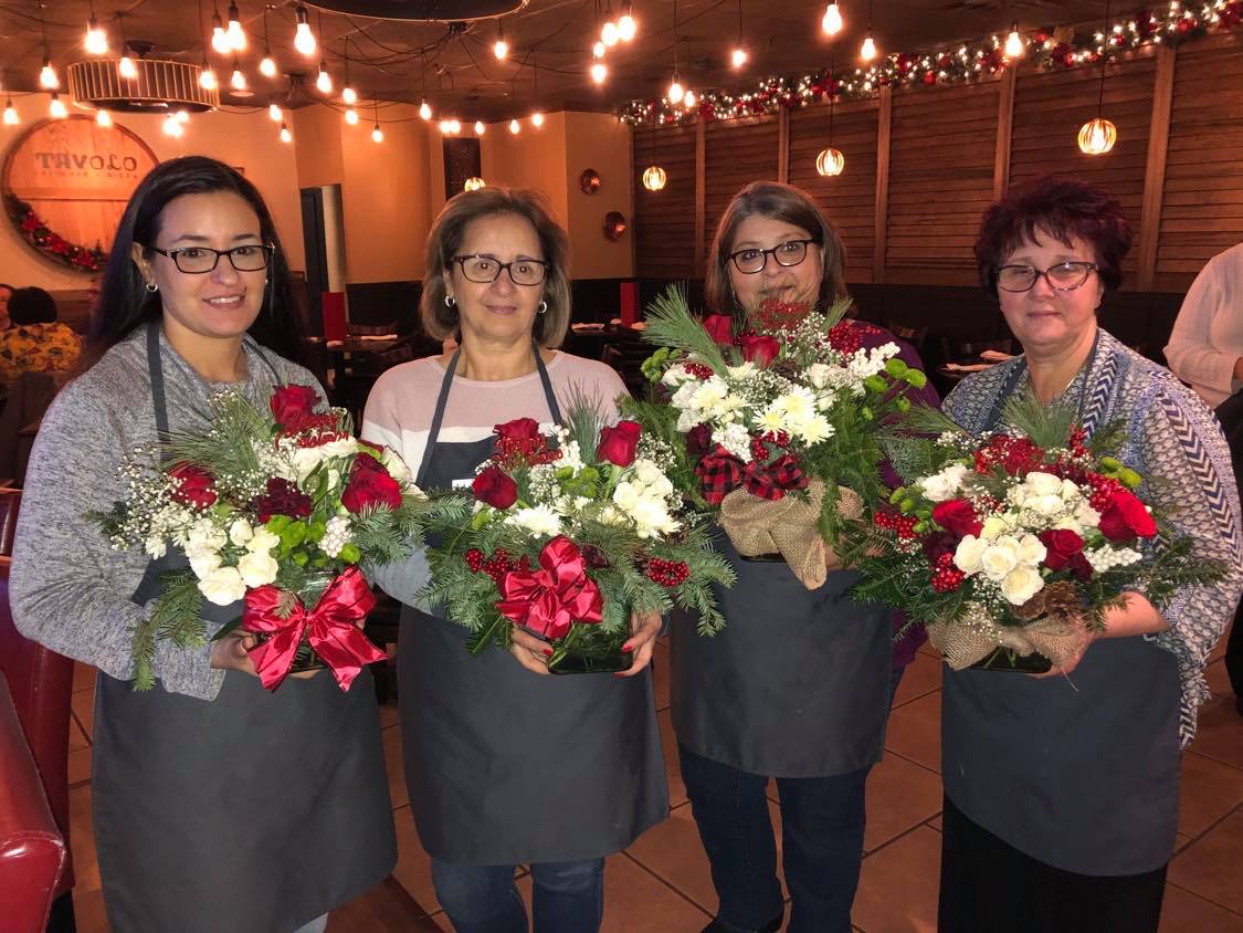 A Fresh Holiday Flower Arranging Workshop experience project by Yaymaker