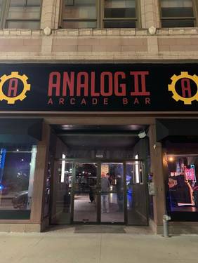Analog Arcade Bar II & Lopiez Pizza Moline , MOLINE, IL | Yaymaker