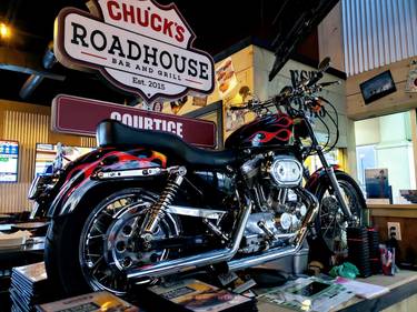 Chuck's Roadhouse Bar & Grill , Courtice, ON | Yaymaker