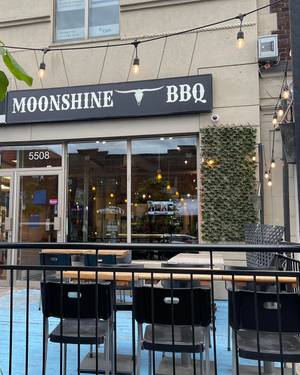 Restaurant Moonshine BBQ , Montreal, QC | Yaymaker