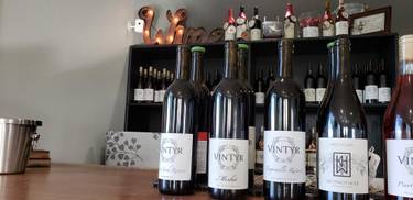 Kristin Hill Winery , AMITY, OR | Yaymaker