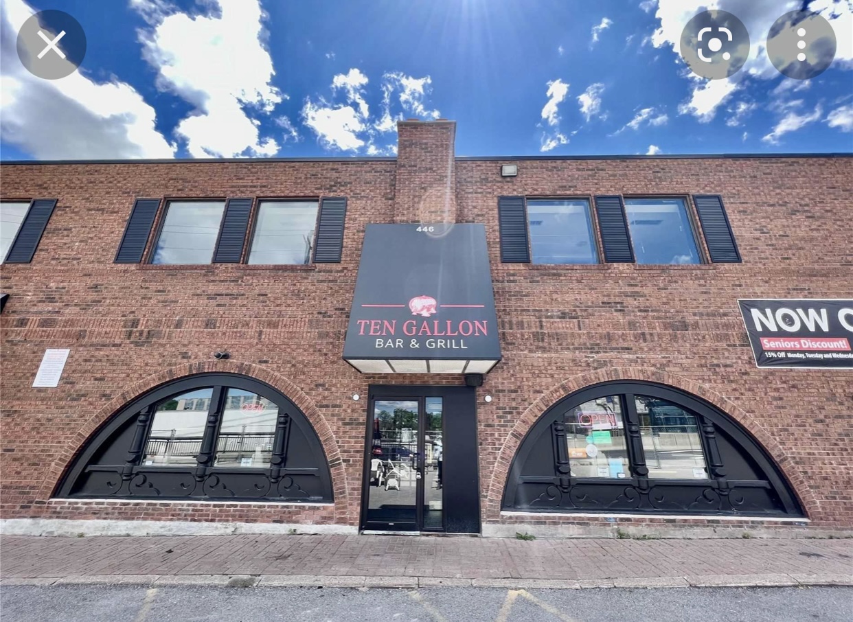 Ten Gallon Bar and Grill , Newmarket , ON | Yaymaker