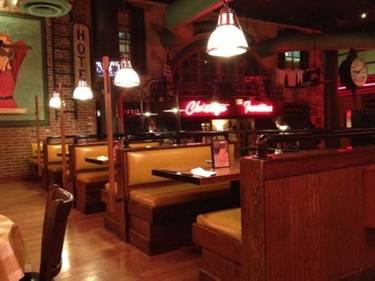 A photo of a Yaymaker Venue called UNO Pizzeria & Grill (Yonkers) located in Yonkers, NY