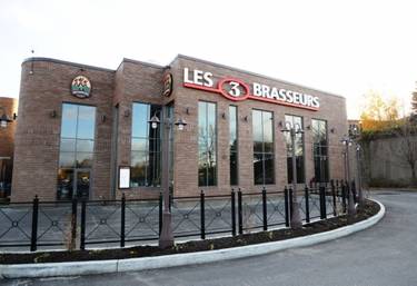 A photo of a Yaymaker Venue called Les 3 Brasseurs Capitale located in Quebec, QC