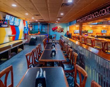 A photo of a Yaymaker Venue called BloNo Pizza Co. located in Normal, IL
