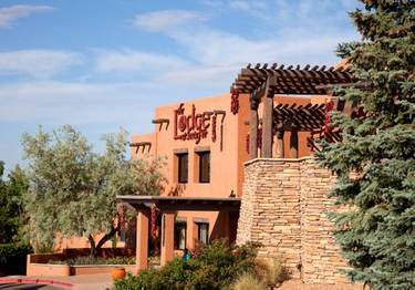 A photo of a Yaymaker Venue called The Lodge located in Santa Fe, NM