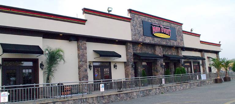 A photo of a Yaymaker Venue called The Main Event (Farmingdale) located in Farmingdale, NY
