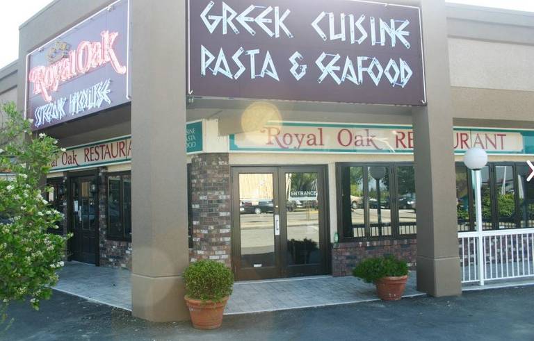 A photo of a Yaymaker Venue called Royal Oak Restaurant located in Surrey, BC