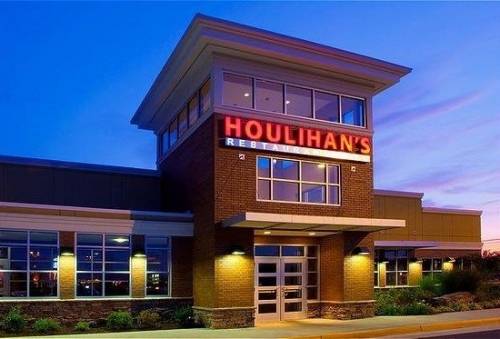 A photo of a Yaymaker Venue called Houlihan's located in Front Royal, VA
