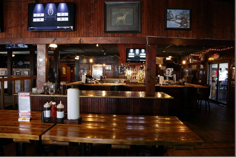 A photo of a Yaymaker Venue called Country Club BBQ located in Peoria, IL