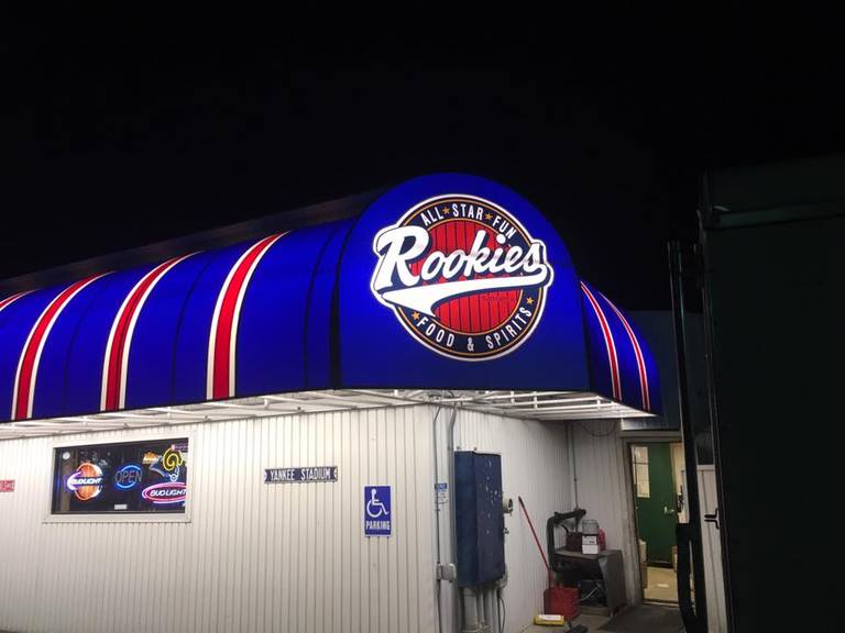 A photo of a Yaymaker Venue called Rookies Food and Spirits located in Mazomanie, WI
