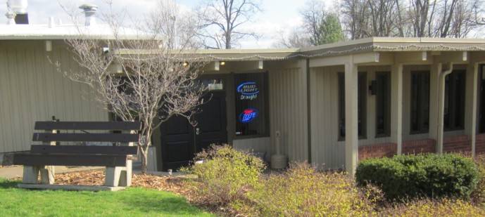 A photo of a Yaymaker Venue called Mashie's Pub & Eatery located in Pekin, IL