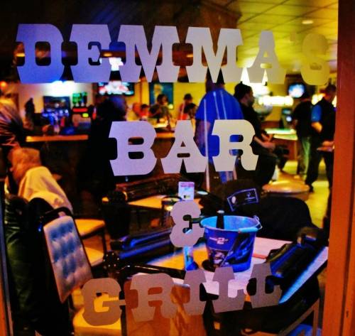 A photo of a Yaymaker Venue called Demma's Bar located in Oak Lawn, IL