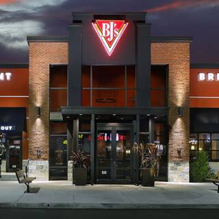 A photo of a Yaymaker Venue called BJs Restaurant & Brewhouse located in Teterboro, NJ