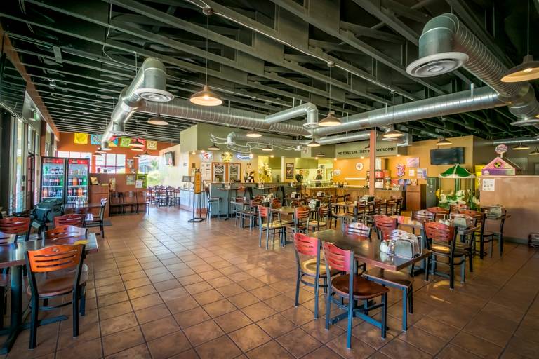 A photo of a Yaymaker Venue called Pizza Factory located in Placerville, CA