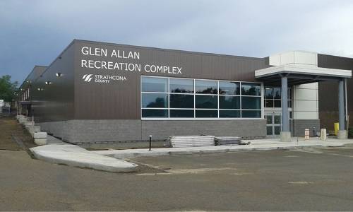 A photo of a Yaymaker Venue called Sherwood Park Curling Club Lounge located in Sherwood Park, AB