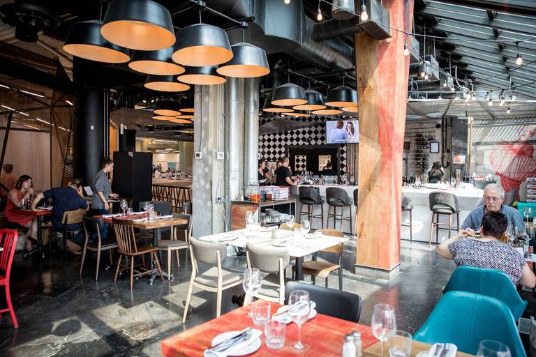 A photo of a Yaymaker Venue called Pie Bar Pizzeria & Cocktails - Queen's Quay located in Toronto, ON