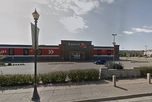A photo of a Yaymaker Venue called Bowlero (Brooklyn Park, MN) located in Brooklyn Park, MN