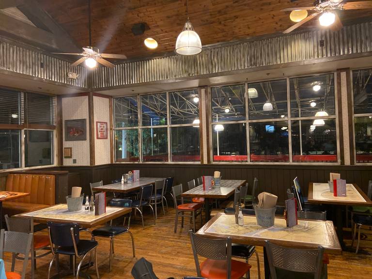 A photo of a Yaymaker Venue called Joe's Crab Shack - Fairfax located in Fairfax, VA