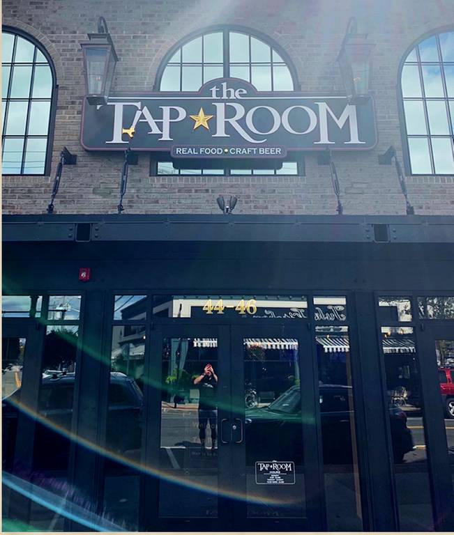 A photo of a Yaymaker Venue called Tap Room Bayshore #teamtavarone located in Bayshore, NY