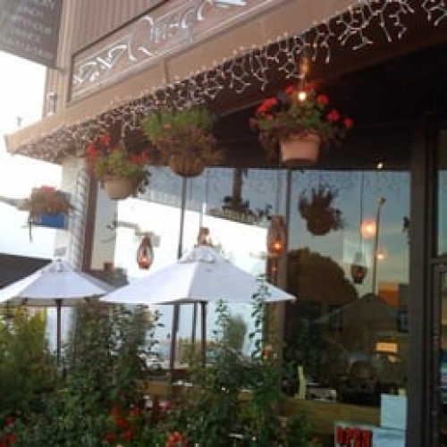 A photo of a Yaymaker Venue called Qusqo Bistro and Gallery located in Santa Monica, CA