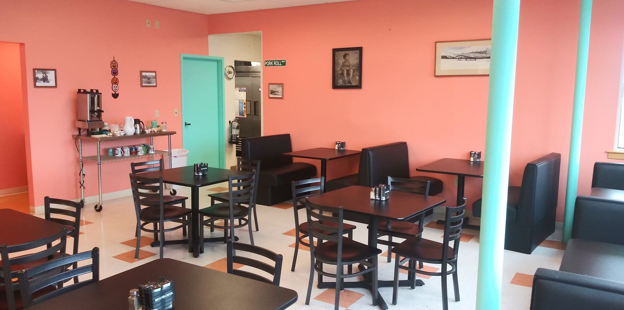 A photo of a Yaymaker Venue called Mikes Runway Diner located in Auburn, ME