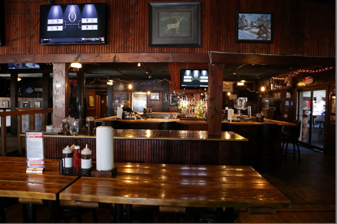 A photo of a Yaymaker Venue called Country Club BBQ located in Peoria, IL