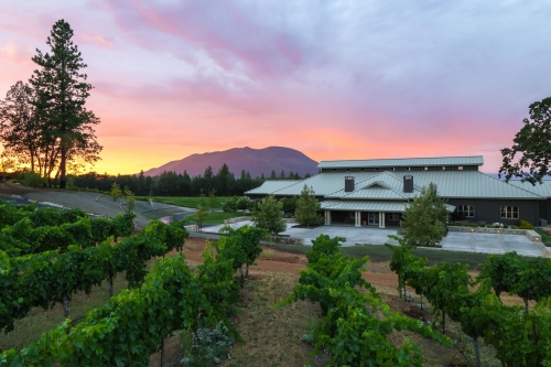 A photo of a Yaymaker Venue called Boatique Winery located in Kelsyville, CA