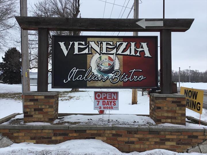 A photo of a Yaymaker Venue called Venezia Italian Bistro located in Pekin, IL