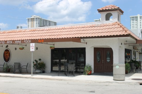A photo of a Yaymaker Venue called Bar Red Beard located in Fort Lauderdale, FL