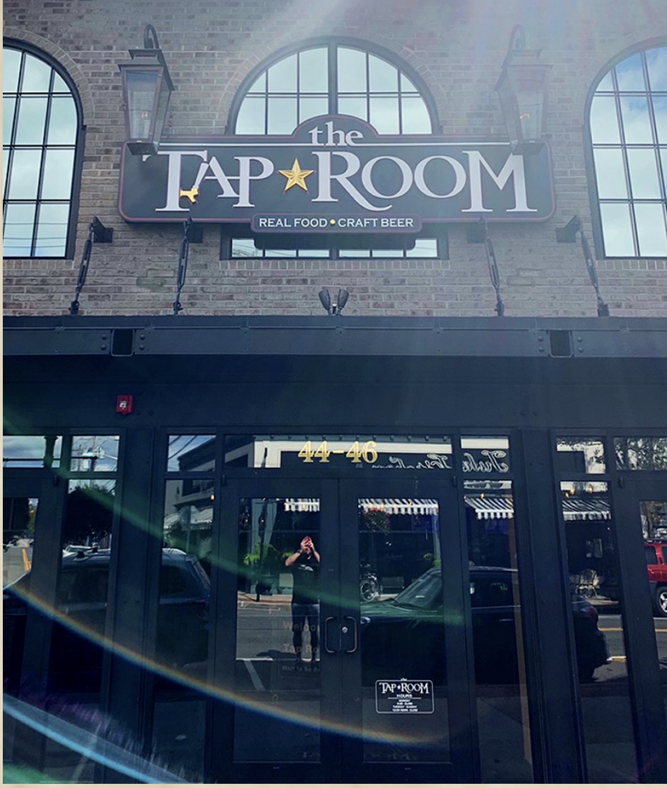 A photo of a Yaymaker Venue called Tap Room Bayshore #teamtavarone located in Bayshore, NY