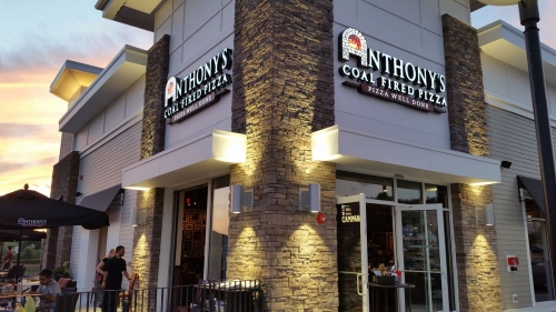 A photo of a Yaymaker Venue called Anthony's Coal Fired Pizza (Farmingdale) located in Farmingdale, NY